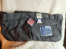 Dockers Pleated Original Khaki Classic Fit Gray 42 X 32 Individual Fit NWT