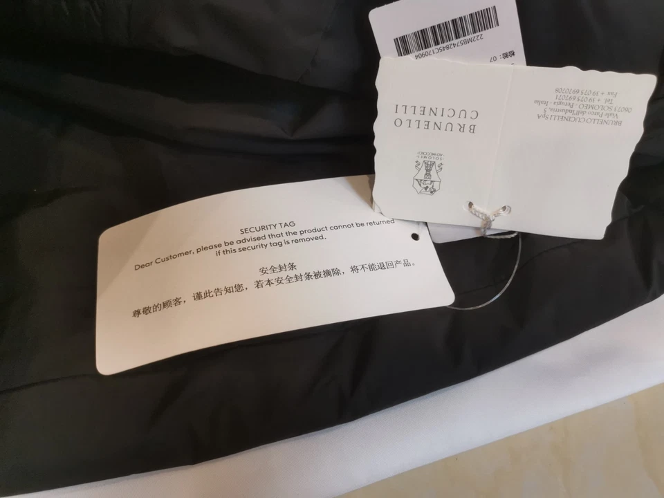 Casaco feminino Brunello Cucinelli usado leve elegante - Imagem 4 de 4