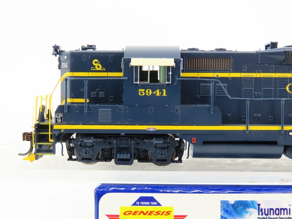 HO Athearn Genesis G62651 C&O Chesapeake & Ohio GP9 Diesel #5941 w/ DCC & Sound - Image 2 of 4