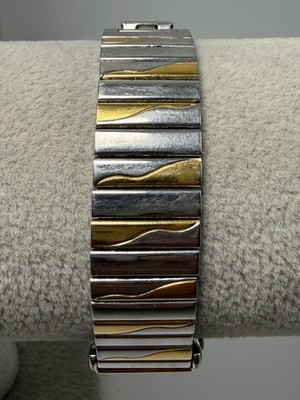 Pulsar V400-5990 New Battery Rare Ladies Watch 19MM 7  display picture 3