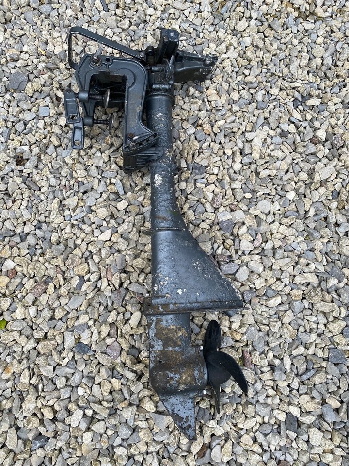 Mariner Mercury 2.5hp 2 Stroke Short Shaft Outboard Engine Gearbox