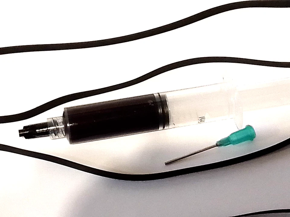 Dual 1218 Turntable Service Kit (2 Drive Belts + 6ml TQi-1B Bearing Oil) - Image 2 of 2