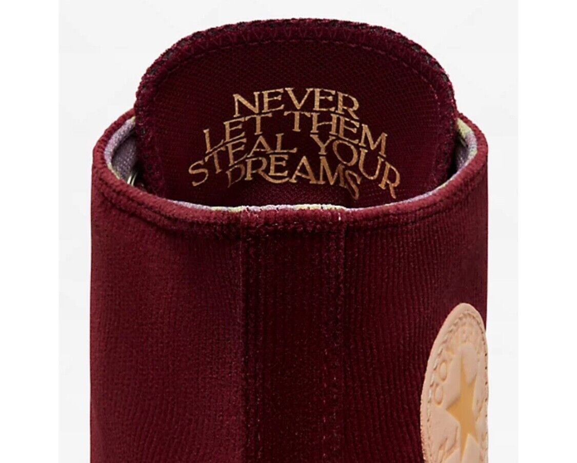 IN HAND Converse Wonka Chuck Taylor All Star Bordeaux IN HAND Converse Wonka Chuck Taylor All Star Bordeaux