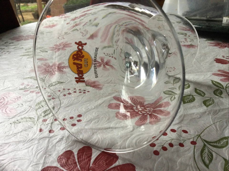 HARD ROCK Cafe Surfers Paradise Martini Margarita GLASS Double Open Stem - image 2 of 2