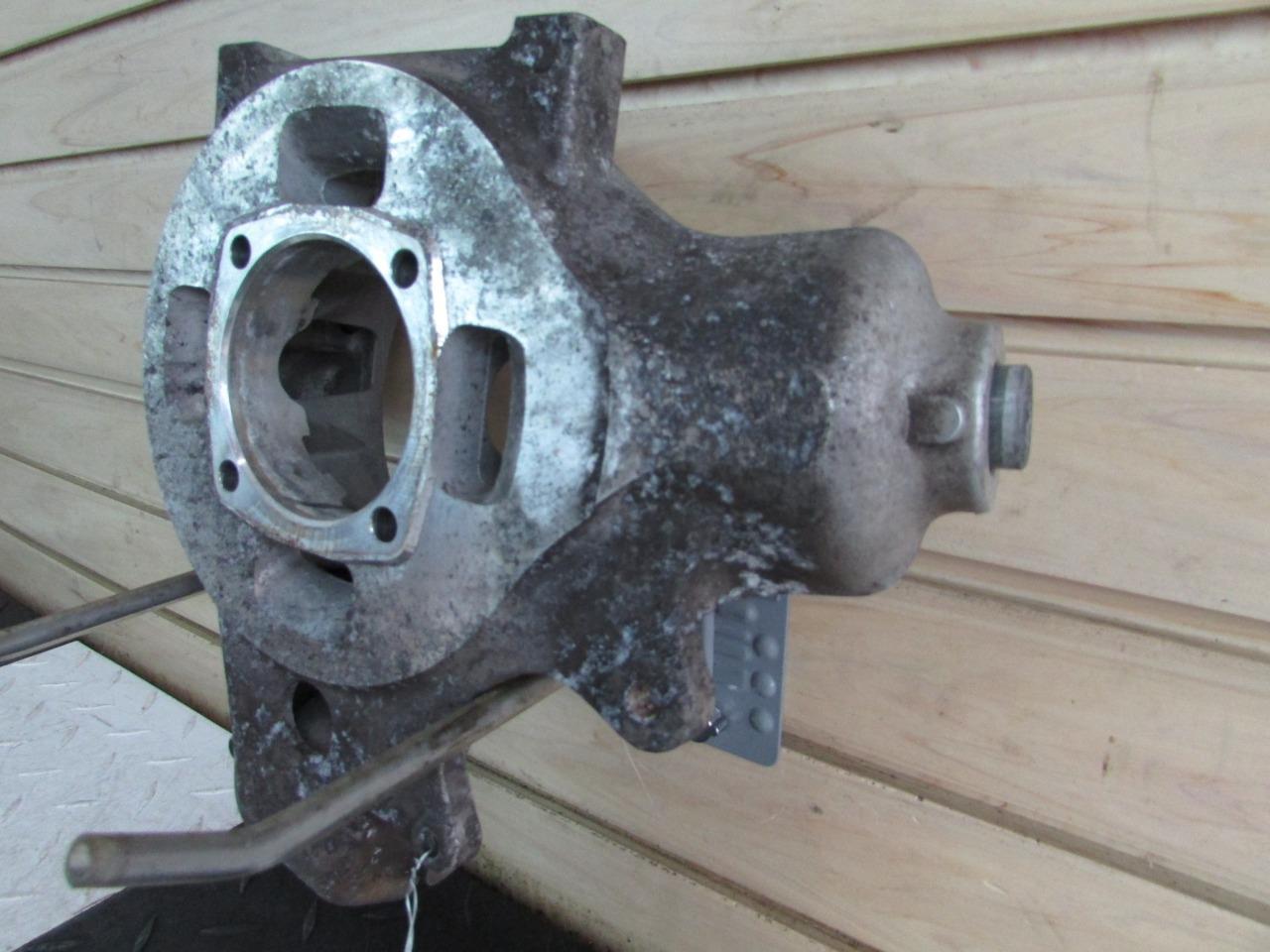 2001 Ferrari 360 Spider Right Rear Knuckle Assembly Spindle  2179332