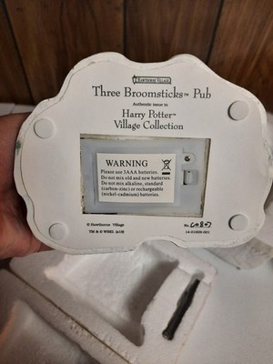 NEW Harry Potter Three Broomsticks Pub Bradford Exchange Hawthore Village RARE