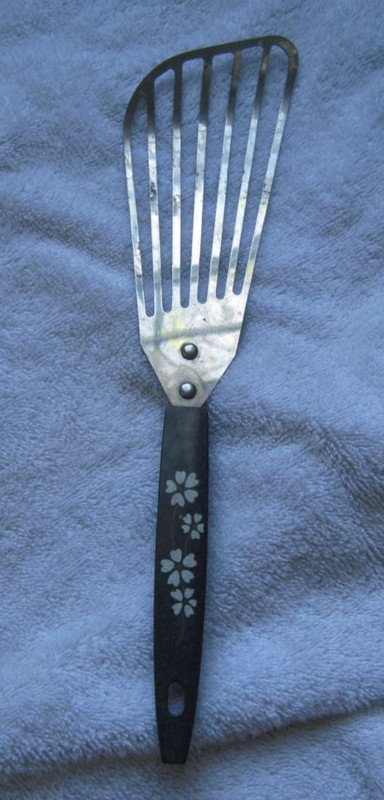 Slotted Spatula Turner Fish Steak Vintage Ecko Floral Hole Hanging Handle Used