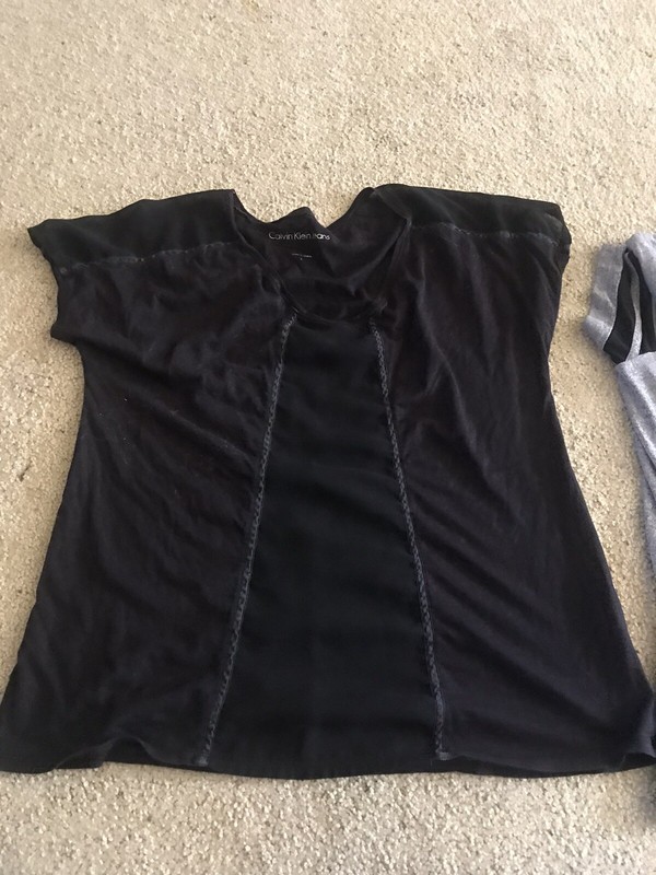 Lot (2) Girls Size Small X-Small Short Sleeve Tops Black Gray