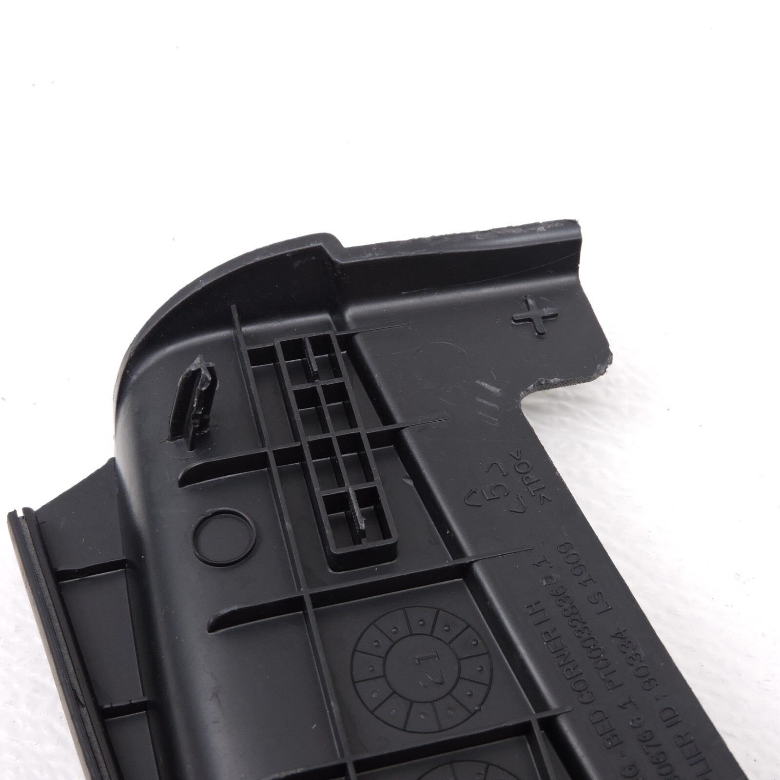 2022-2024 Rivian R1T Rear Left Side Trunk Bed Corner Cover Molding Trim -26-A-L