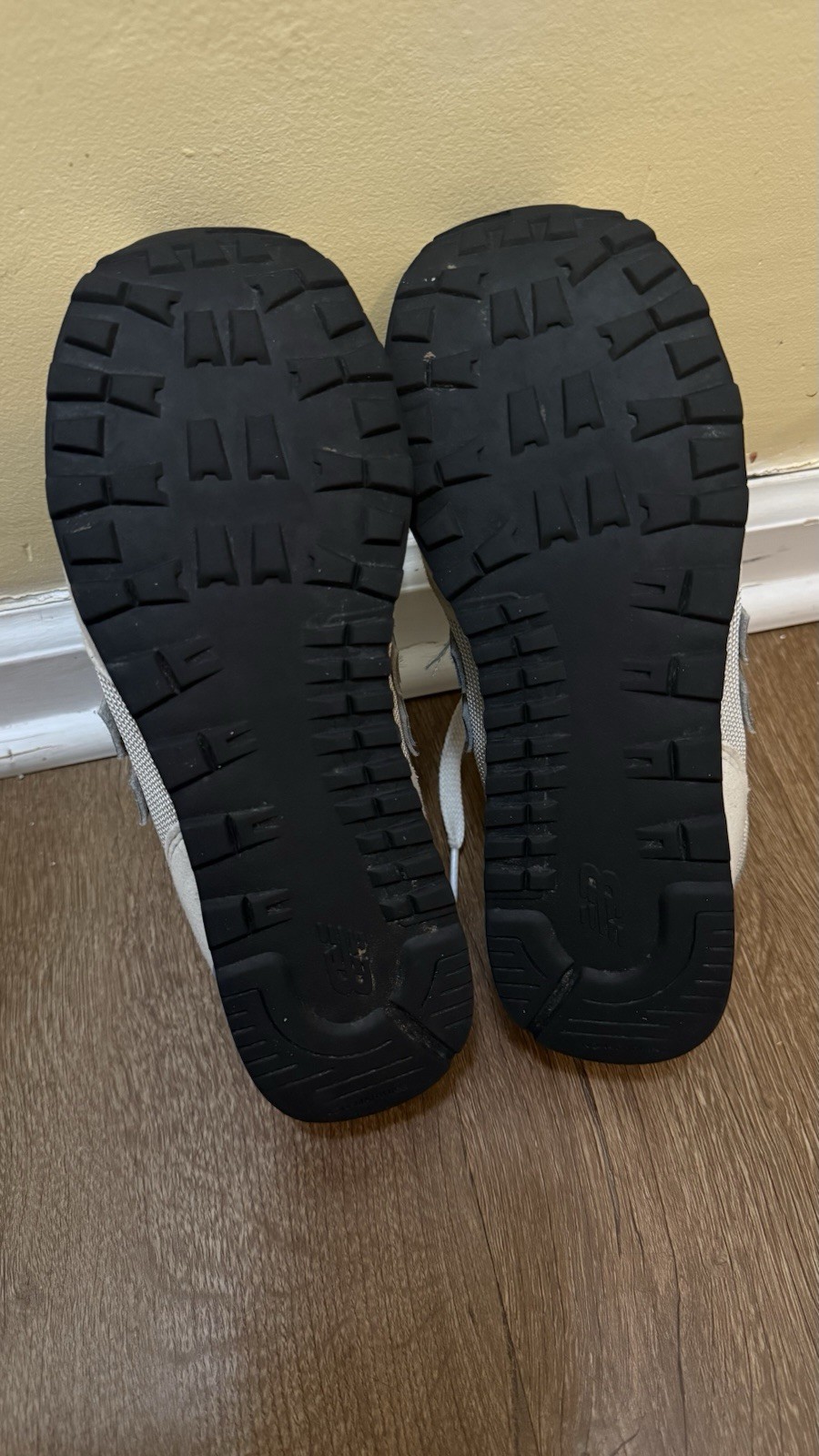 New Balance 515 Classic Neon Women's Sneakers Women’s Size 5 thumbnail 4