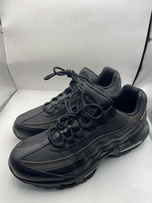 Nike Air Max 95 Shoes Mens Size 9 Black Gold Leather 924478-003 Sneakers reflect
