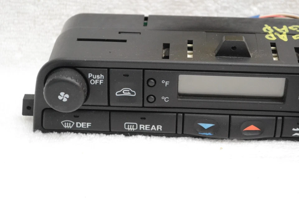 Оригинальный переключатель климат-контроля температуры кондиционера Jaguar XJ6 X300 1995-1997 годов выпуска - Изображение 3 из 4