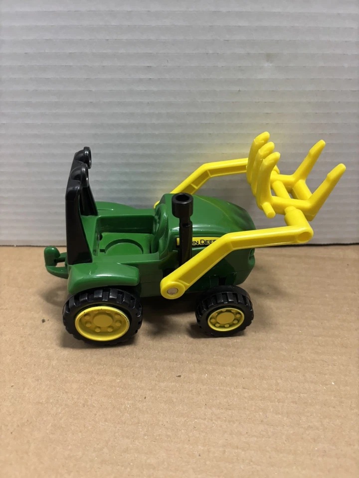 John Deere Learning Curve Green Tractor with Hay Fork Loader - Image 2 of 4