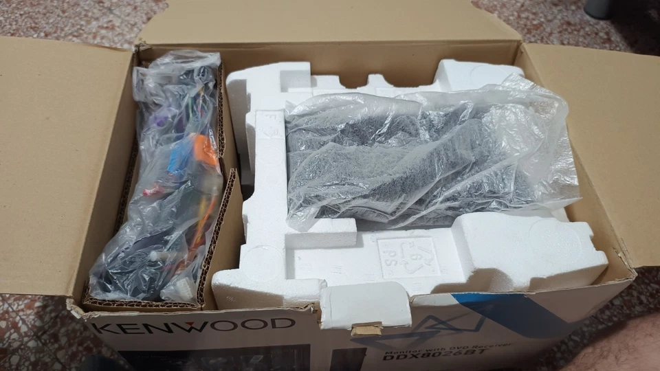 Kenwood DDX8026BT - Immagine 2 di 4