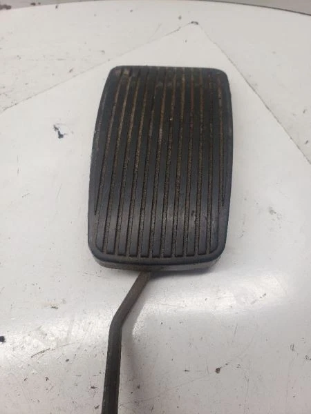 TAURUS    2006 Accelerator Parts 1087472 - Image 2 of 4