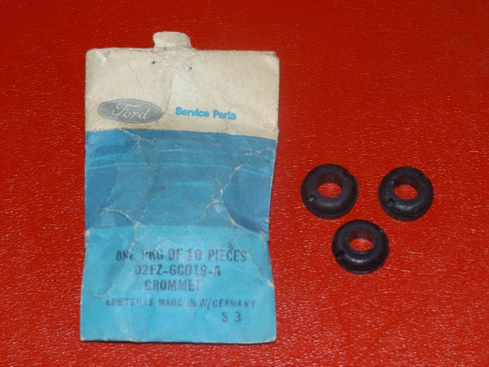 NOS RARE 1972-1974 Ford Pinto 122 cylinder front cover grommets # D2FZ-6C019-A .