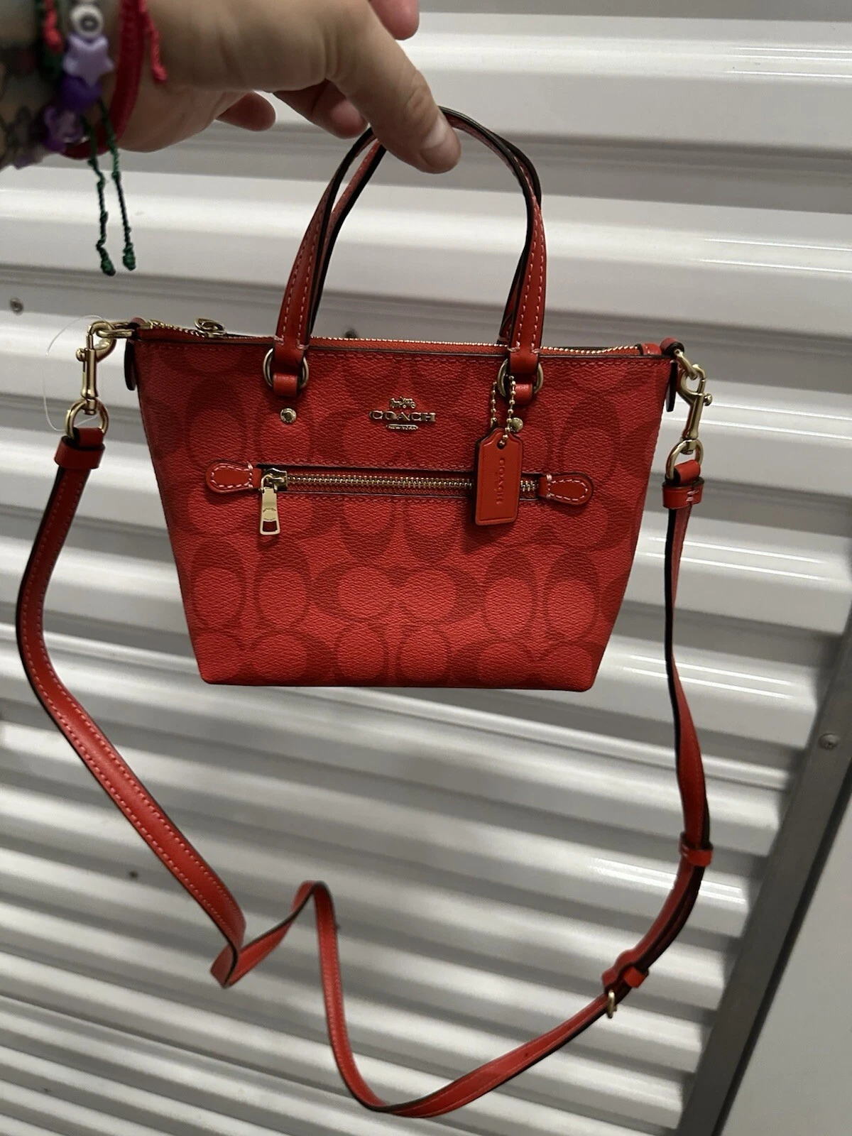 Borsa a tracolla Coach Ca721 Mini Gallery nuova con etichette in tela e pelle firmata Miami rossa