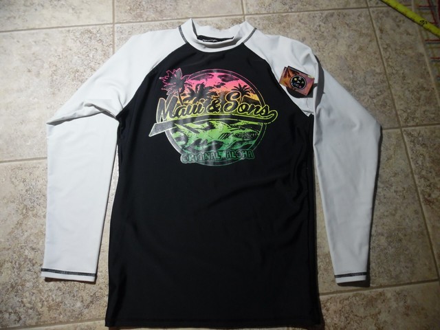 black and yellow long sleeve shirt