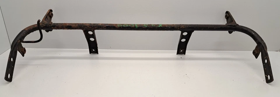 Yamaha FZR 1000 1989-1990 SOPORTE DE SOPORTE DE ENFRIADOR DE ACEITE DELANTERO 3GM-2136A-00-00 Foto 3 de 4