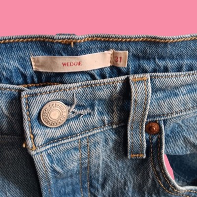 Womens Levis Wedgie Fit 501 Buttonfly Big E Jeans 31 Straight Leg Light Wash 