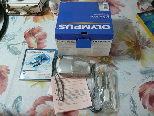 Olympus CAMEDIA D-560 Zoom 3.2MP Digital Camera - Silver - Box, CD, Cords, Cards