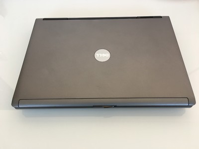 Dell Latiude D630 T7200 2Ghz 4GB 120GB DVD RS232  Windows XP Proessional