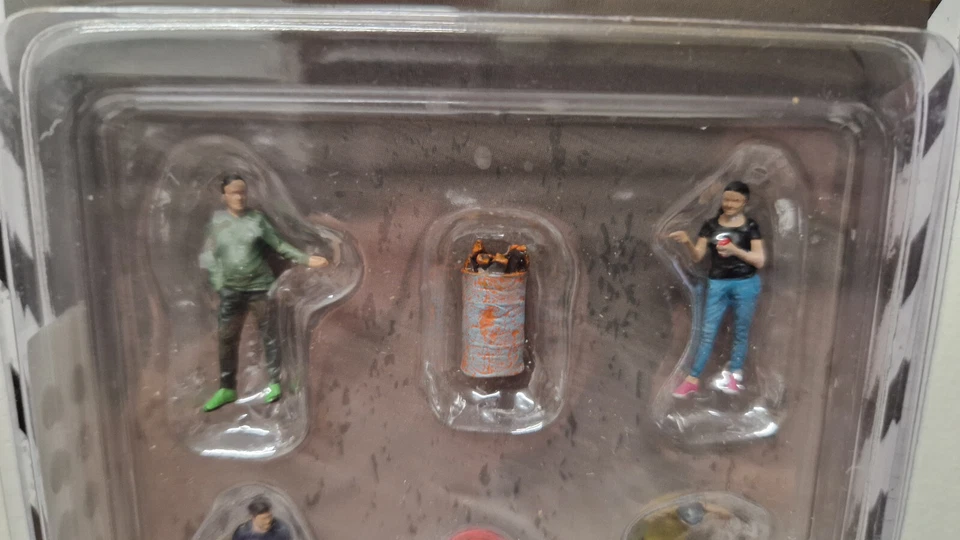 American Diorama 1/64 exclusive MIJO Hanging Out Figure set (NG14) - Photo 2/3