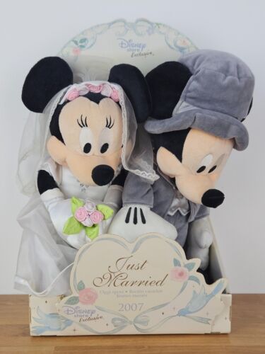 Mickey Mouse and Minnie Mouse Wedding Plush Bride And Groom New Super Rare 2007