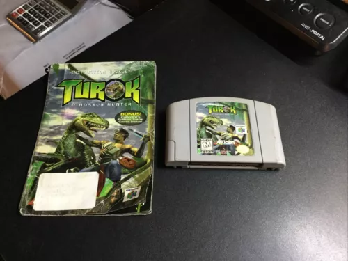 Turok: Dinosaur Hunter (Nintendo 64, 1997) With Original Manual A8