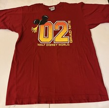 Vintage Walt Disney World 2002 Grad Nite Magic Kingdom Red T Shirt Size Medium