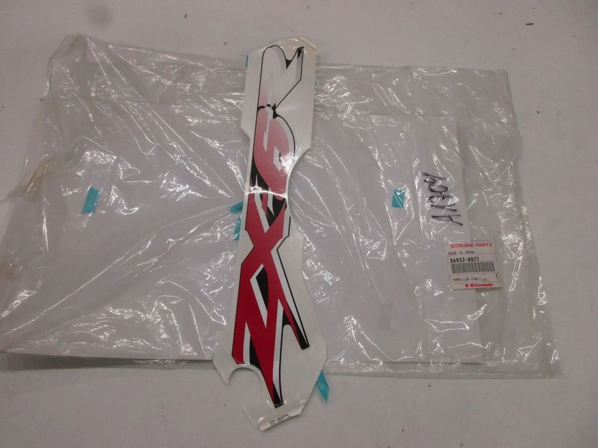 Sticker panel A1704 Kawasaki ZX-6R ZX636B emblem left 56052