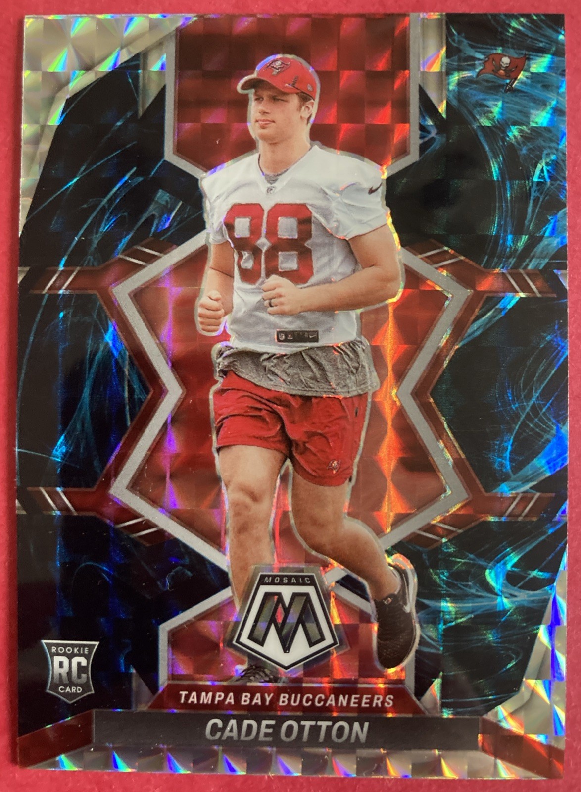 2022 Panini Mosaic Rookies Cade Otton #361 Genesis Mosaic Prizm (RC)