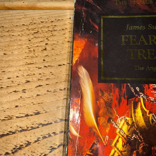 Warhammer 40k Horus Heresy Fear to Tread First Edition Paperback 2012 - Imagen 3 de 5