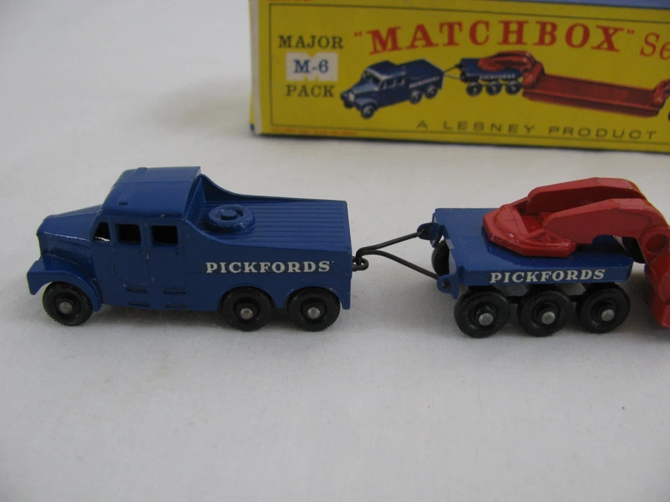 Matchbox M-6 Major Pack Pickfords 18-Wheel Scammel Tractor & Transporter w/ Box - Image 3 of 4