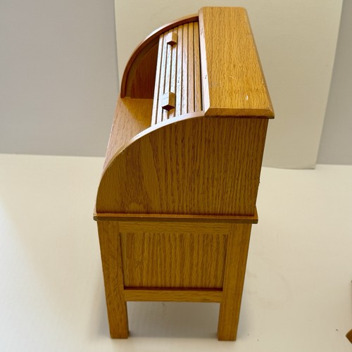 AMERICAN GIRL Kit Kittredge Solid Wooden Rolltop School Desk and Swivel Chair - Picture 9 of 21