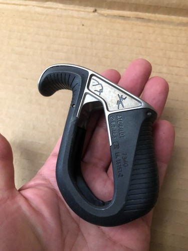 BLACK DIAMOND ATC PILOT BELAY DEVICE (PLEASE READ DESCRIPTION) - Picture 2 of 5