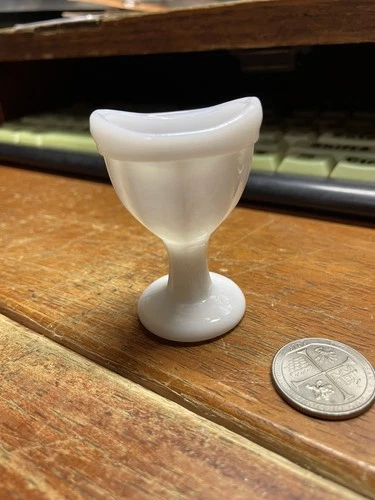 VTG Milk Glass Eye Wash Cup NOS