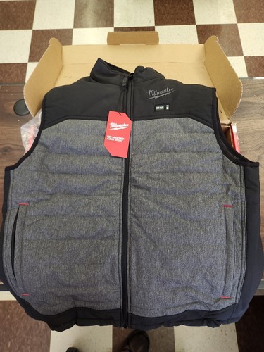 New OB Milwaukee M300G-21M M12 Heated Axis Vest Kit Size Medium Color Gray - Picture 2 of 4