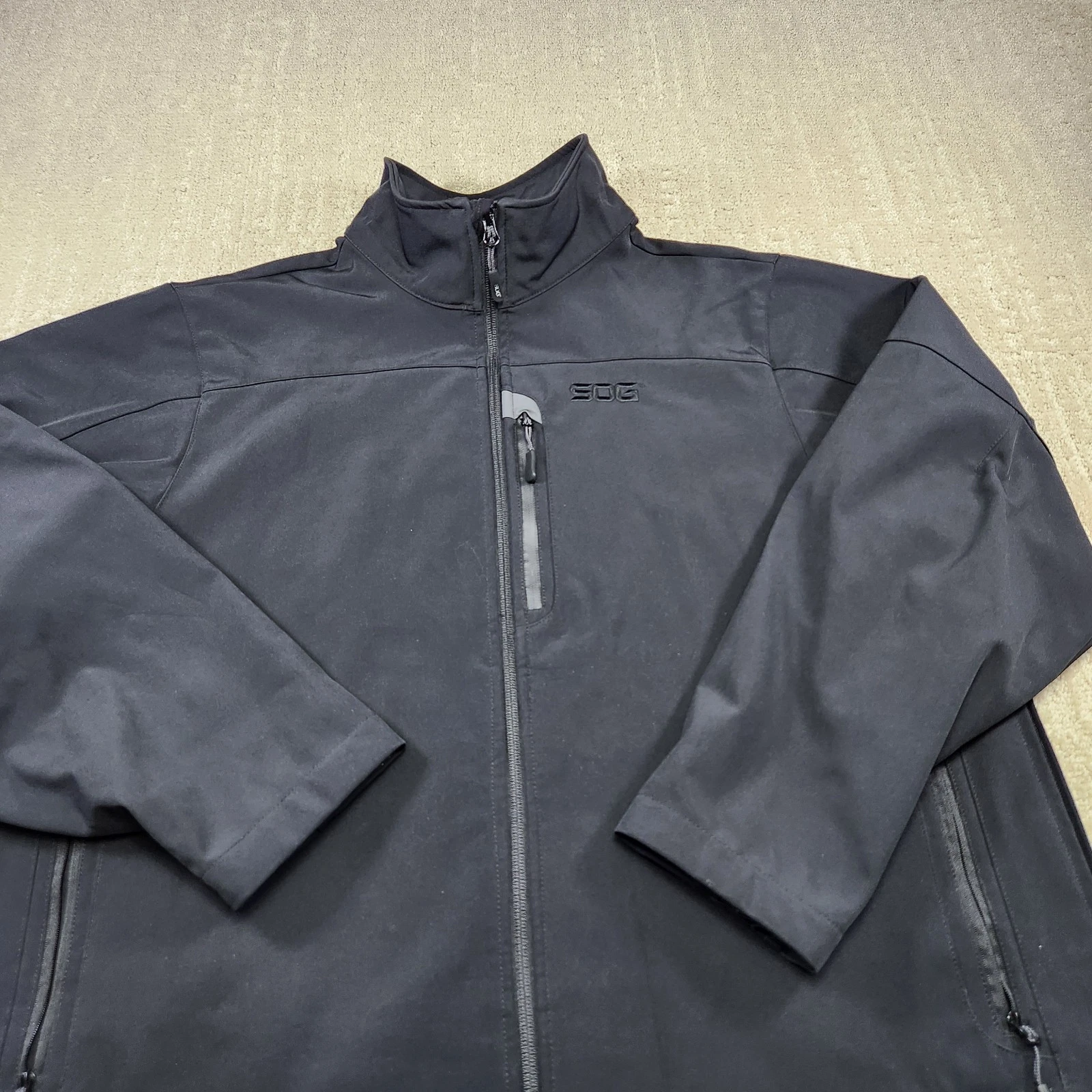 SOG Tactical Softshell Jacket Men XL Quick Draw CCW EDC Black Water Resistant - product detail image 3