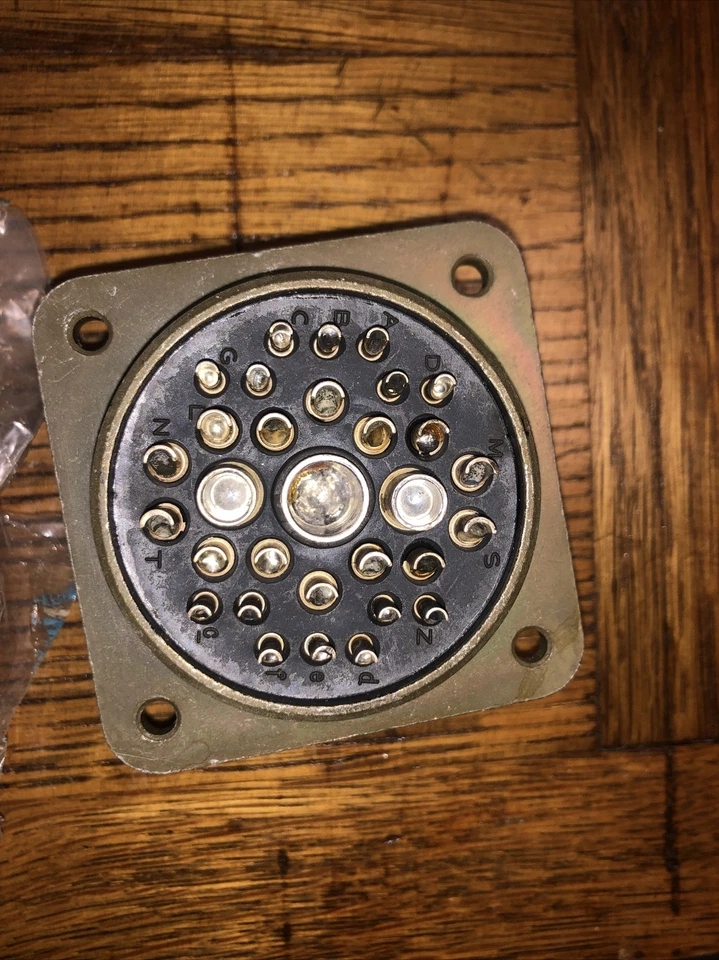 Eaton 31 PIN Circular FEMALE Connector Receptacle Outlet Part New Fast Free Ship - Image 4 of 4