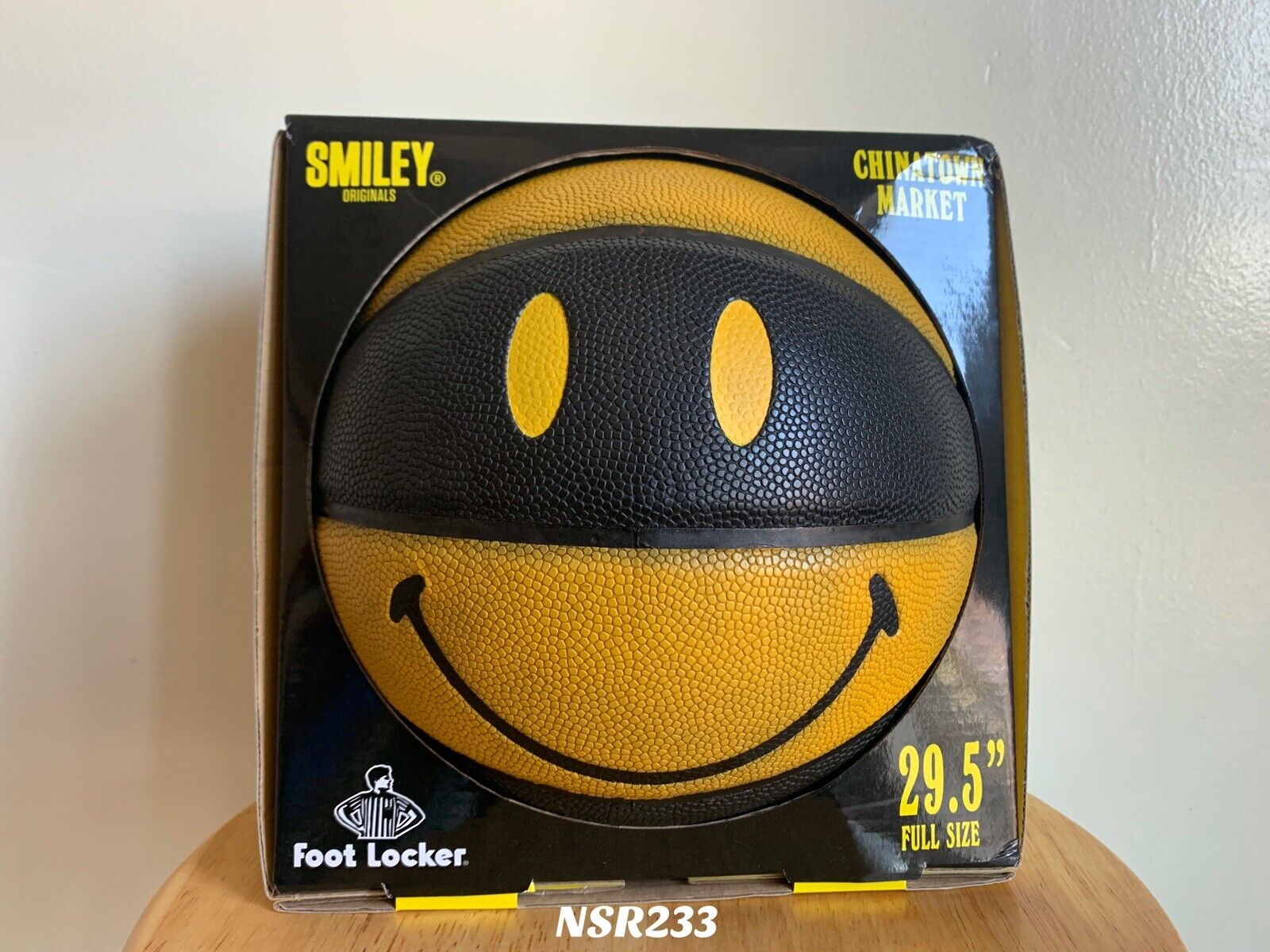 Chinatown Market CTM x Smiley UV Color Changing 29.5/" LIMITED EDITION Basketball