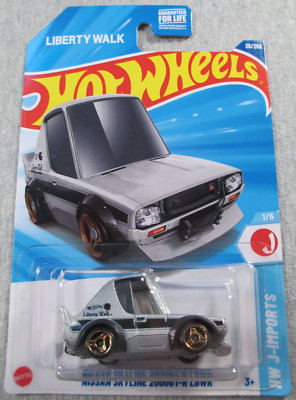 Nissan Skyline 2000GT-R LBWK (SILVER) #26/250 - Sealed die cast - Hot Wheels