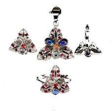 Pierres et Minéraux. Parure Rubis Saphir Pierre de lune. Pendentif + chaine, ba