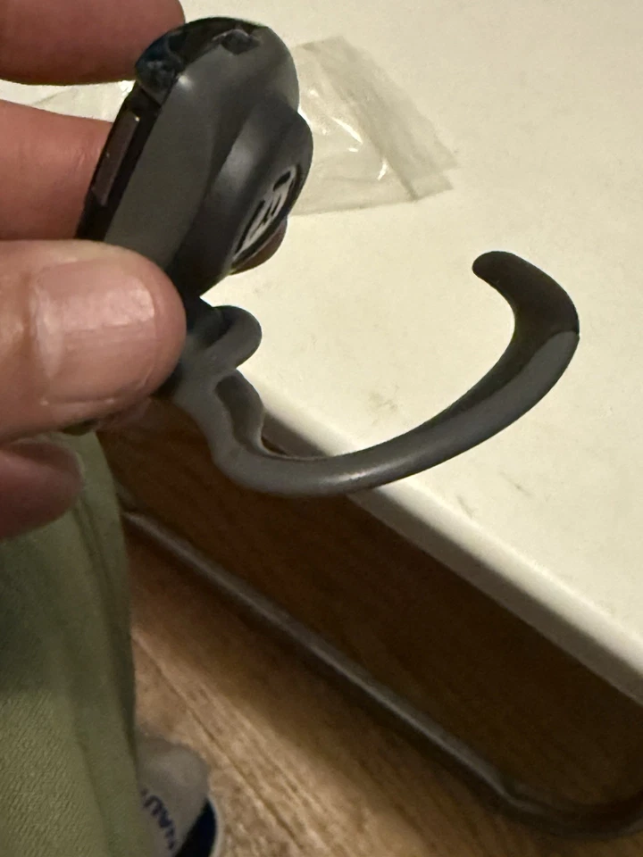 Original Black Motorola H500 Bluetooth Wireless HEADSET , Works Great , No USB C - Image 3 of 4