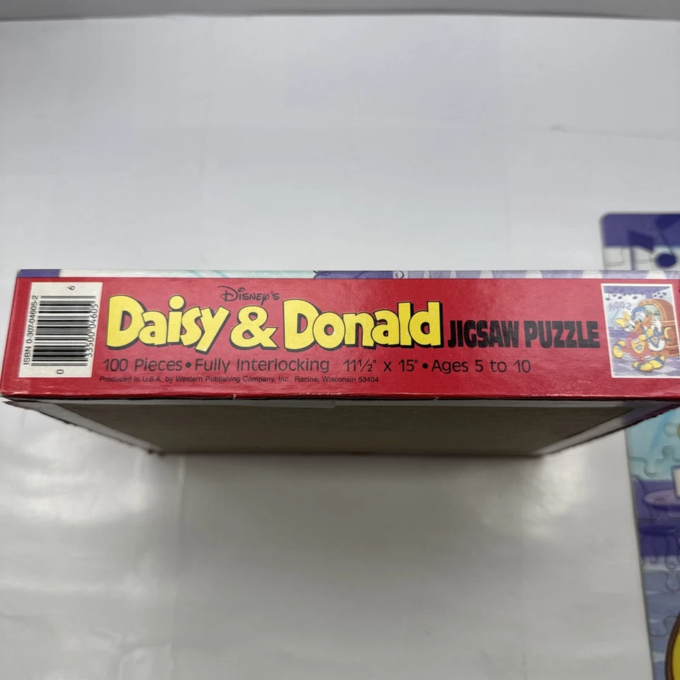 Rompecabezas DORADO 100 piezas para niños Disney Donald Daisy Duck Dancing Soda Shop Foto 3 de 4