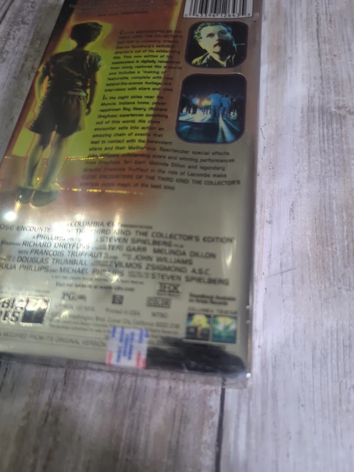 Close Encounters of the Third Kind - VHS Factory Sealed - Richard Dreyfuss - Image 3 of 4