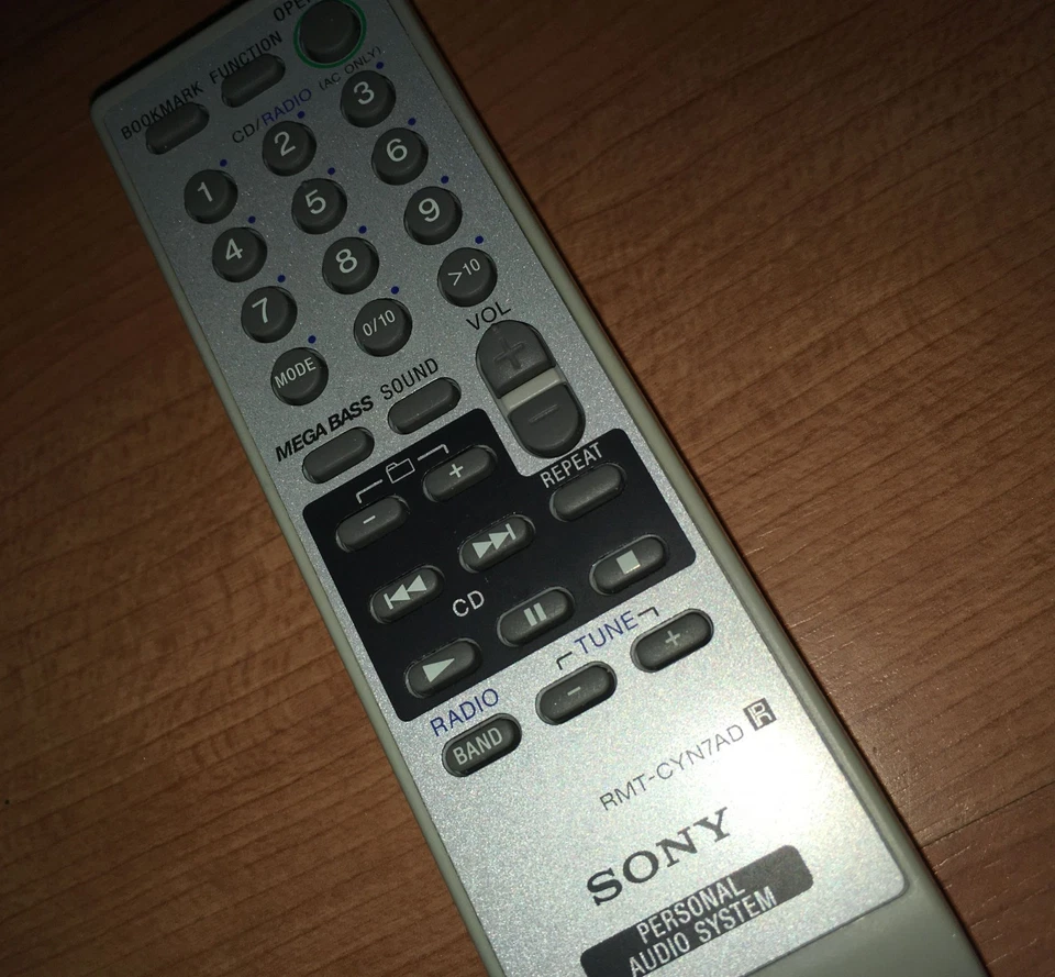Genuine Sony RM-CYN7AD Remote Control, 100% Functional EXCELLENT CONDITION - Image 2 of 4