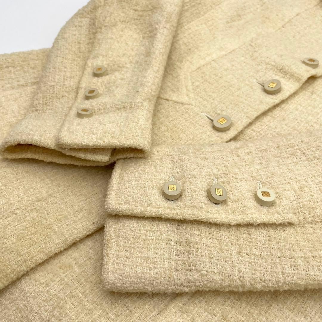 CHANEL model tweed jacket here mark button F/S fr… - image 5