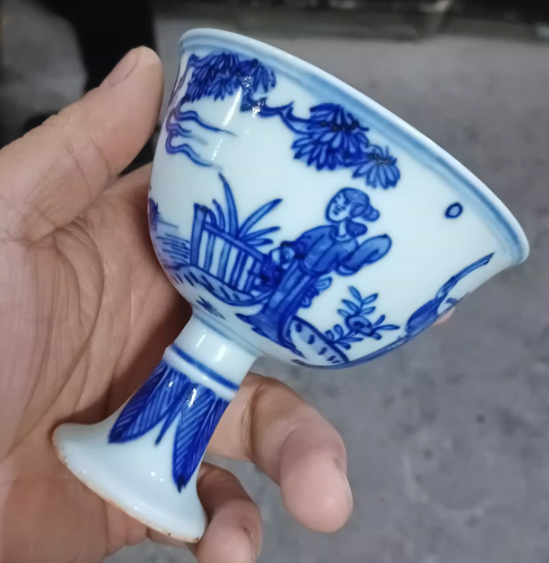 Fine Chinese Collectable Art Hand Blue White Porcelain Cup