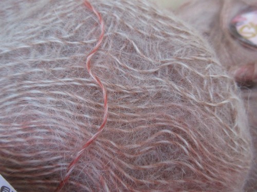 8x 50g Ball SIRDAR She Soft Sensuous Mohair nude peach knitting wool - Picture 4 of 4